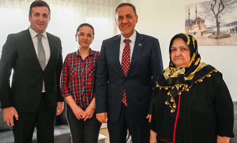 YALOVA / TEKHA Yalova Valisi