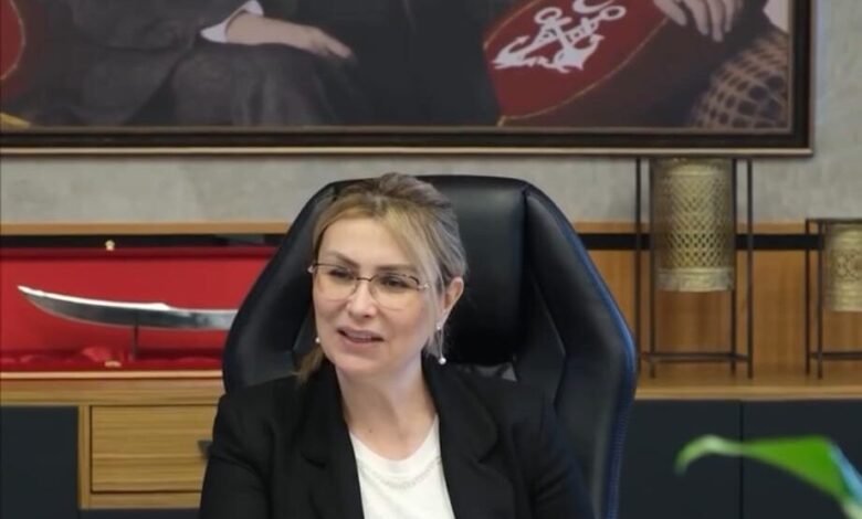 Altınova Belediye Başkanı Yasemin